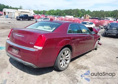 2016 Chrysler 300 Limited z USA, uszkodzony, nr VIN 2C3CCAAG9GH311099